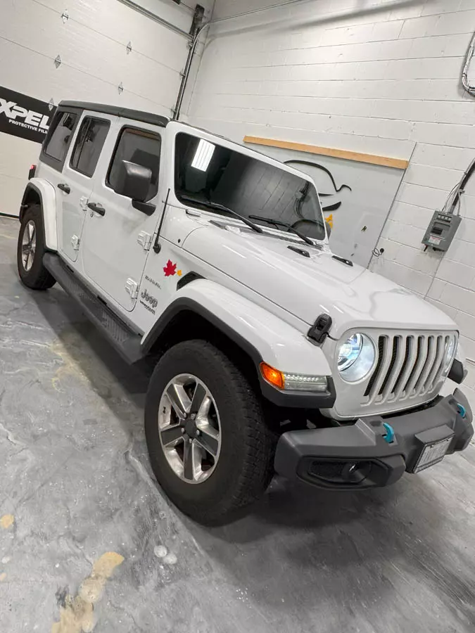 Automotive window tinting service in Hamilton Ontario by Fenix360Auto